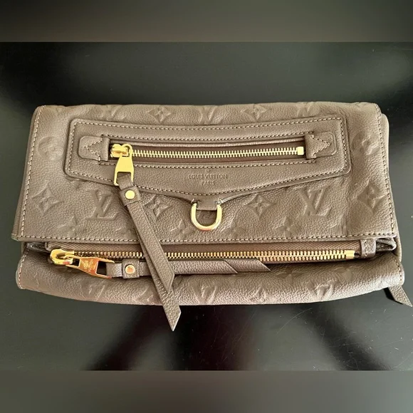 Louis Vuitton Petillante Monogram Empreinte Clutch - excellent condition! - Picture 2 of 16